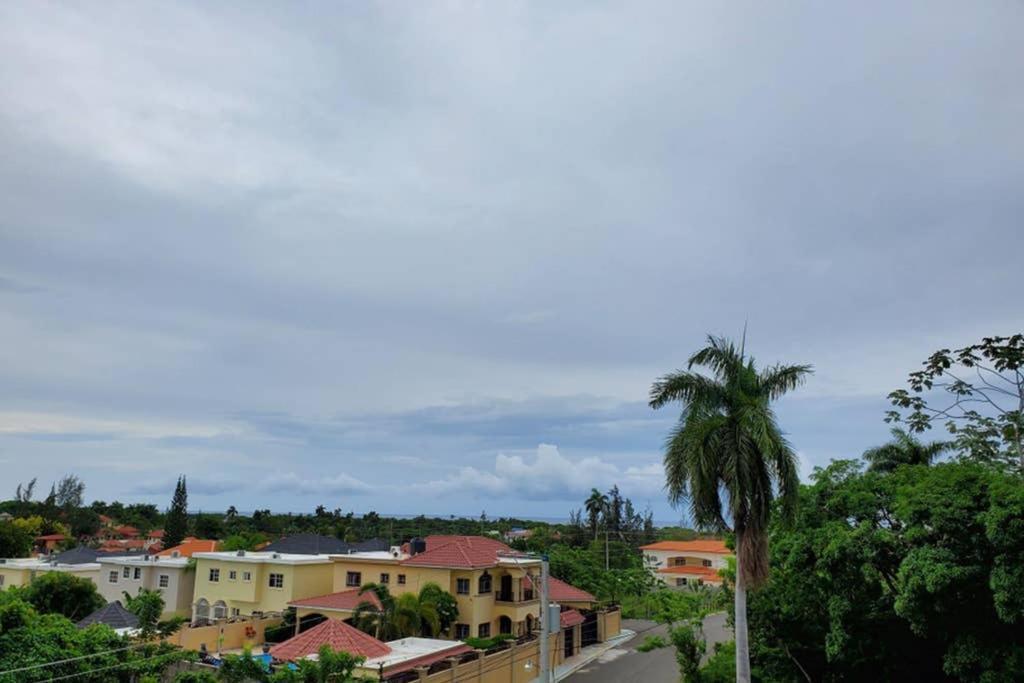 Hanly Roger'S Brand New Place Puerto Plata Exteriér fotografie